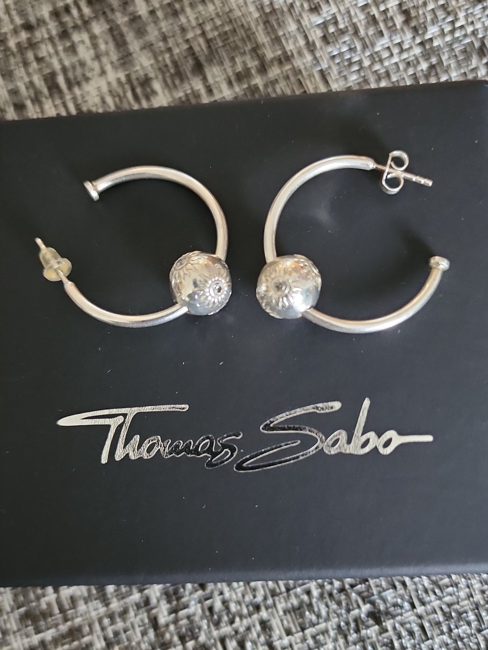 Thomas Sabo Silver Hoop Earrings with Textured Bead